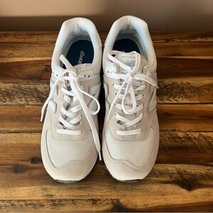 New Balance Women's Cream Sneakers